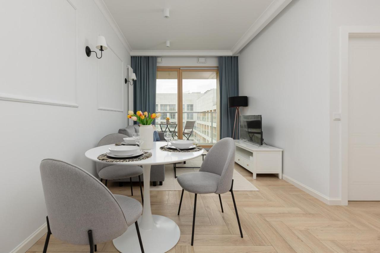 Stylish Apartment Kolejowa & Parking & Balcony By Noclegi Renters Warszawa Exteriör bild